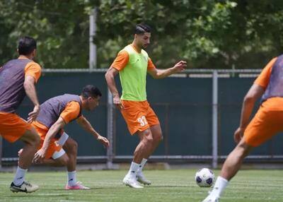 جدال سپاهان و تراکتور برای جذب ستاره تیم ملی