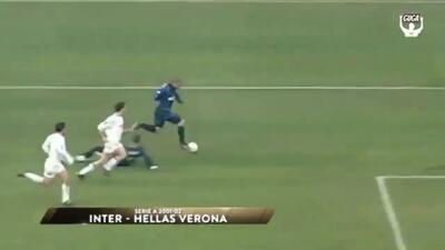 ویدئو نوستالوژی: وقتی رونالدو نازاریو با دریبل دروازه‌بان گل می‌زند