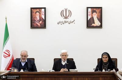  عارف: برای اجرای طرح جامع حمایت معیشتی و امنیت غذایی، به استانداران اختیاراتی داده شده است/مسکن محرومان باید با سرعت بیشتری تامین شود/ تصویب برنامه عملیاتی تأمین مسکن محرومین/ بررسی راهکار کاهش سود تسهیلات مسکن حمایتی