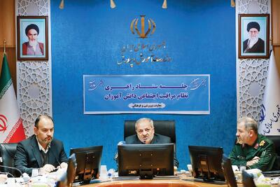 بازماندگی، فرسودگی و آینده‌ای که در کلاس‌ها می‌لغزد