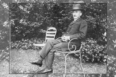 برگسون نقطه‌ی تلاقی نبوغ ریاضی و ظرافت ادبی / فیلسوفِ مؤسس