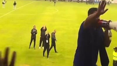 ویدیو| علیرضا منصوریان فاتح قلب عراقی‌ها/ شعار جالب هواداران برای سرمربی ایرانی