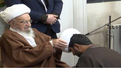 عمامه گذاری طلاب جوان قم در روز میلاد امام علی(ع)