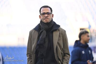 مقاومت سرمربی در مقابل رسانه‌ها؛ از من در مورد این تیم نپرسید! - پارس فوتبال