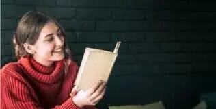  چگونه با کمک کتاب خوانی، دنیای ذهنی و زندگی خود را ارتقا دهیم؟