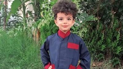  فیلم/ حاضرجوابی و دهن کجی مهدیار کلایی، نقل و نبات سریال مو به مو به پدرش در راه مدرسه که به شدت بدآموزی داره
