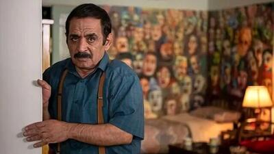  فیلم/قدرت الله ایزدی: دستم برا زنم رو شد / 2 تا موبایل دارم زنم رمز موبایلمو نمیدونه اگه بدونه که بیچاره ام!