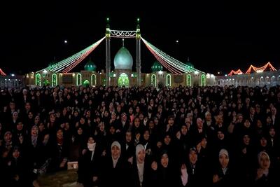  ۱۱۰۰ دانش‌آموز معتکف مسجد جمکران علیه ترامپ رجزخوانی کردند + فیلم