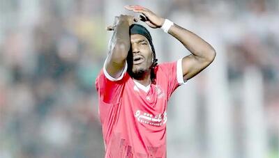 بیفوما: قرارداد دارم و می‌مانم