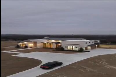  معماری خلاقانه؛ آقاهه خسته از شلوغی شهر تو بر و بیابون خونه ساخته دست احد الناسی نرسه