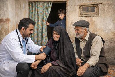  از شعارهای زیبا تا اجرای نیمه‌کاره / چرا پزشک خانواده جلو نمی‌رود؟