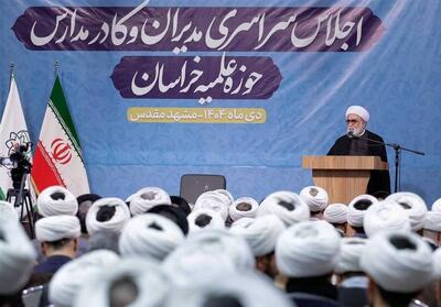 روحانیت باید مرزبان هوشیار جبهه فکری و فرهنگی جامعه باشد - تسنیم