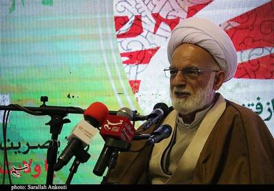 اعتکاف فرصتی طلایی برای انس با قرآن و آمادگی ماه رمضان است - تسنیم