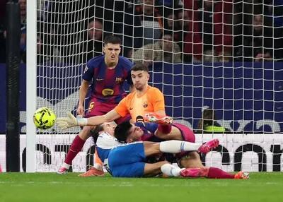 ستاره بارسا مدافعش را برای گل نخوردن قربانی کرد!