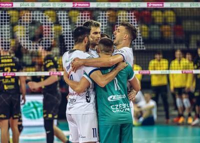 ٢٠٢۶ برای میلاد عبادی‌پور شگفت‌انگیز شروع شد