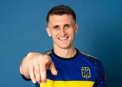 مهاجم سابق ذوب‌آهن در لیگ آفریقا (عکس)