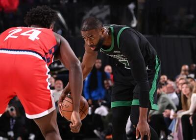  ‏ مرد همیشه عصابی NBA دعوا کرد و اخراج شد!