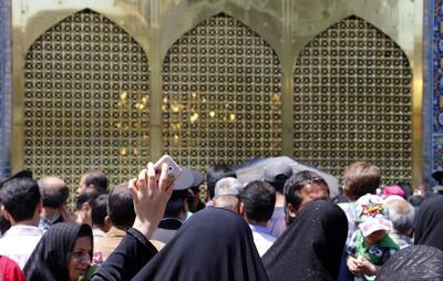  نخستین تجربه زیارت حرم رضوی برای ۳۳۲ زائر اولی سیستان و بلوچستان