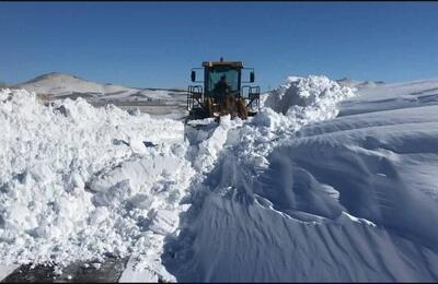 ارتفاع ۵ متری برف در الیگودرز که همه را شوکه کرد! + فیلم