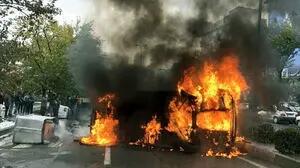 آتش زدن حسینیه به دست آشوبگران در فردیس کرج