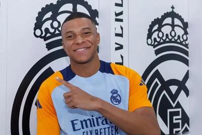 واکنش امباپه به هتریک گونزالو گارسیا