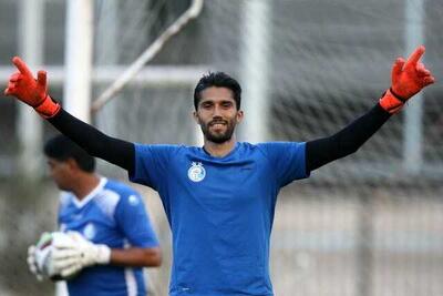 ماشاریپوف تنها وفادار شد: آغوش گرم سیدحسین حسینی با ستاره ازبک استقلال / جنجال دیدار استقلالسپاهان: چرا حسینی فقط با ماشاریپوف صمیمی بود؟