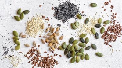  ۳ دانه خوراکی که نیاز بدن به امگا ۳ را تامین می‌کنند + روش مصرف