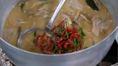  سوپ نارگیل بانکوک: راز خوشمزه‌ترین غذای خیابانی تایلند