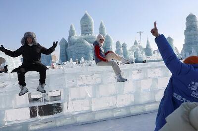 دیدنی های امروز؛ از خسارات حمله آمریکا به ونزوئلا تا جشنواره های سال نو میلادی