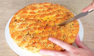  طرز تهیه نان روغنی نرم و پنبه ای : رقیب سرسخت نان بربری !