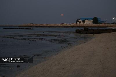 تصاویر: طلوع ابر ماه گرگ، درخشان‌ترین ماه کامل سال