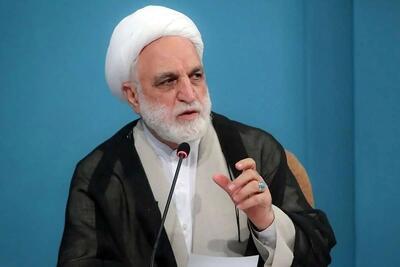 اغتشاشگران بدانند که اگر در مقاطع پیشین، ارفاقاتی اعمال می‌شد، دیگر خبری از آن قبیل مماشات نخواهد بود و نمی‌توانند ادعا کنند که فریب خورده‌اند/ این‌گونه نباشد که برای عنصری اغتشاشگر، ۶ ماه بعد رأی صادر شود؛ این امر فاقد بازدارندگی خواهد بود/ در برابر آشوب طلبان، ساکت نمی‌نشینیم