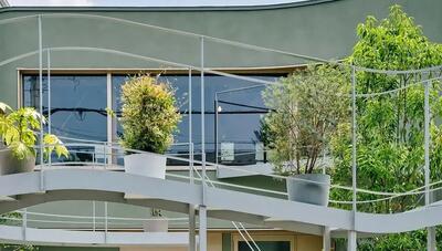  خانه‌ای در توکیو با باغ معلق و نور طبیعی بی‌نظیر