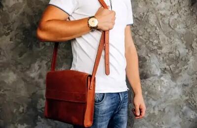 کیف دوشی مردانه در سبک‌های مختلف: از کلاسیک تا مدرن