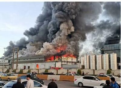 اعزام ۱۵ تیم تخصصی هلال‌احمر به محل حریق گسترده در کارخانه لبنیات آمل