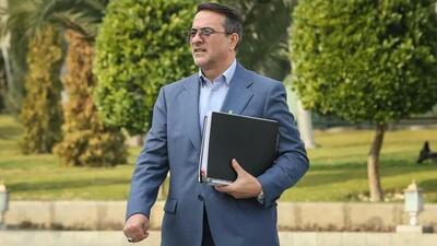 کوچک‌سازی در ۳ وزارتخانه‌ ۲۷۰ همت صرفه‌جویی در پی دارد