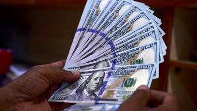 دلار در تالار اول 128 و در تالار دوم 132 هزار تومان