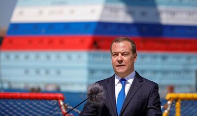 مدودف: ترامپ آشکارا بیان کرده که هدف آمریکا تصاحب نفت ونزوئلا است