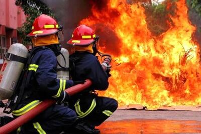 حریق گسترده شرکت لبنیانی کاله آمل + جزئیات