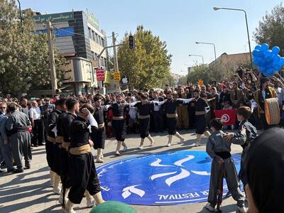 نمایش‌های خیابانی جشنواره تئاتر فجر معرفی شدند