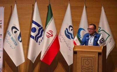  تنها راه توسعه صنایع فلات مرکزی، شیرین‌سازی و انتقال آب از خلیج فارس است