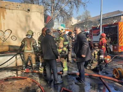  مهار آتش‌سوزی مغازه لوازم یدکی موتورسیکلت در میدان قیام