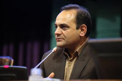  معیشت مردم قربانی ارز چند نرخی/ مجلس جلوی رانت را بگیرد