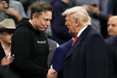 عکس نادر و تاریخی؛ ماسک، ترامپ و ملانیا کنار هم در میز شام