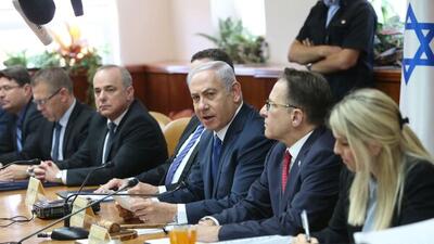 نتانیاهو مدعی شد: موضع اسرائیل و آمریکا درباره ایران مشترک است/ لحظه تاریخی برای ایران فرا رسیده/ شبکه ۱۲: بحث حمله به ایران در عمارت پالم بیچ