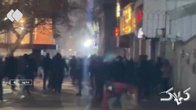  آتش زدن موتور یک شهروند در مشهد؛ می‌گفتند به رهبری فحش بده! +ویدیو - مجله اینترنتی کولاک