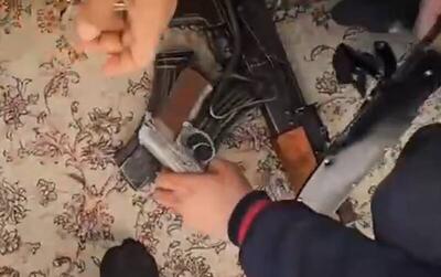 فیلم/ کشف سلاح و مهمات از مخفیگاه اغتشاشگران در تهران