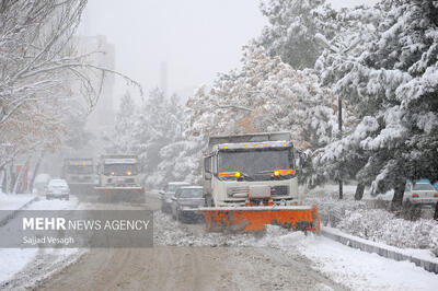 ترافیک سنگین در آزادراه‌های منتهی به تهران؛ محورهای شمالی روان است