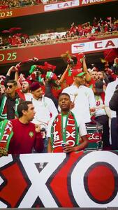 ویدئو: هوادار نابینای مراکشی که استادیوم را لرزاند - پارس فوتبال