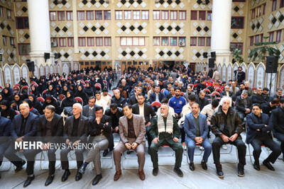 حضور پررنگ جامعه ورزش در مراسم ششمین سالگرد سردارشهید حاج قاسم سلیمانی - پارس فوتبال